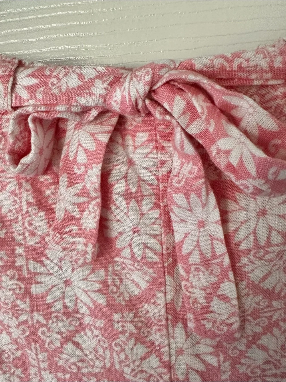 Between 10 Pink Floral Two-Piece crop top and shorts Set, lined shorts - Picture 2 of 9